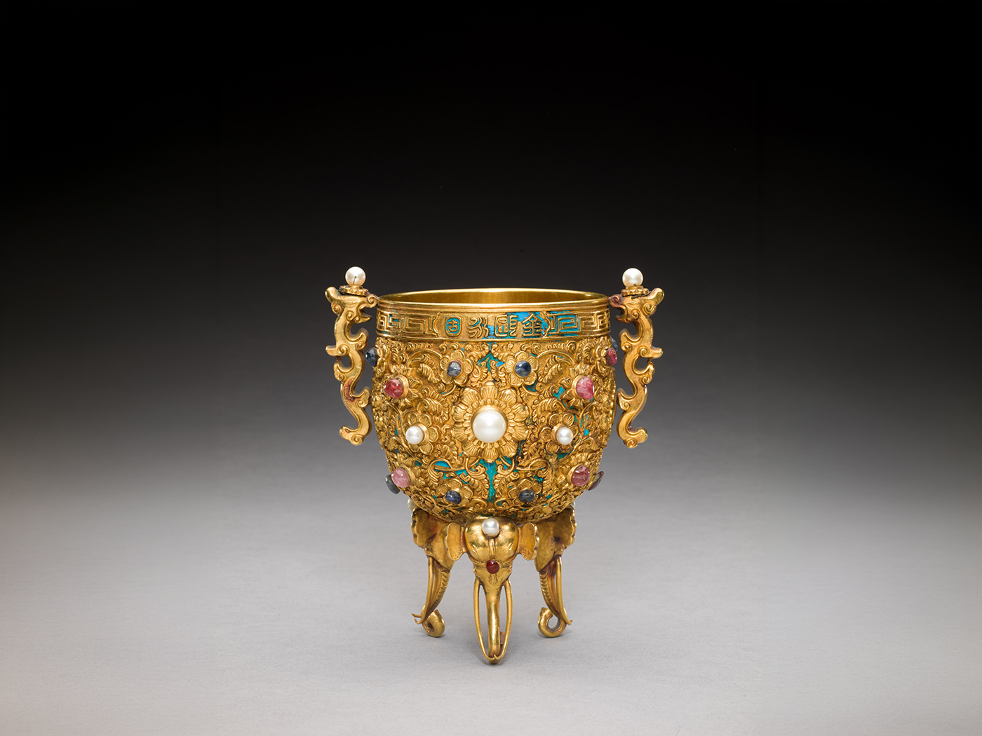 Ceremonial gold cup of eternal stability 