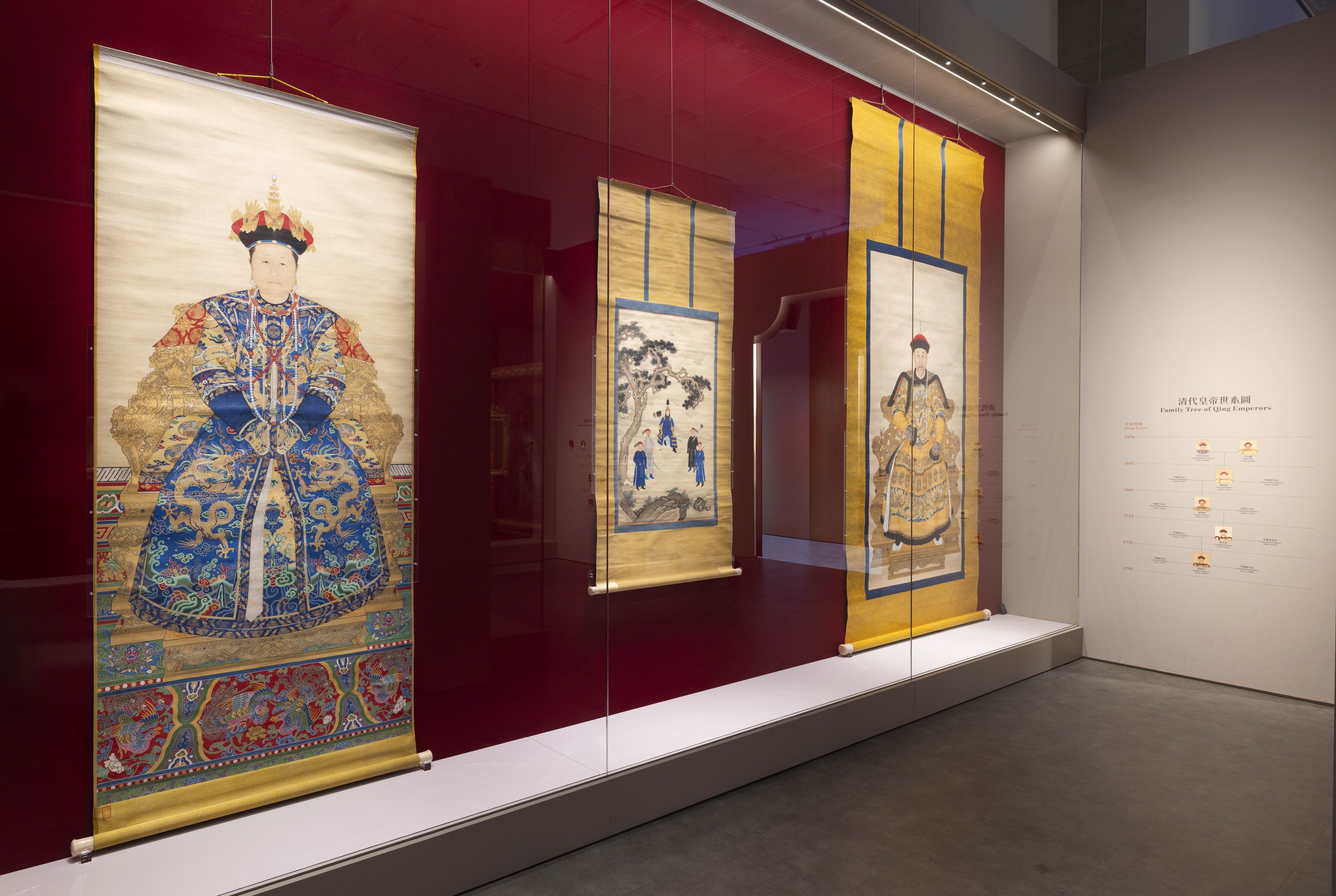「當紫禁城遇上凡爾賽宮──十七、十八世紀中法文化交流」特別展覽於香港故宮文化博物館展廳 9 舉行，展期至 2025 年 5 月 4 日。